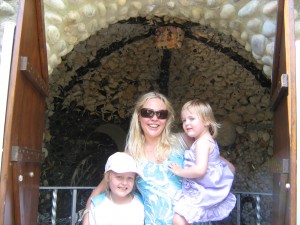 Jazmine Lewis & family
